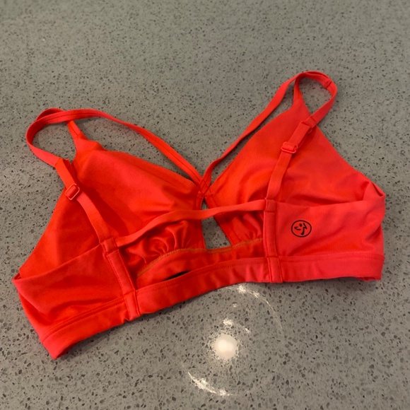 Zumbawear Revolution Bra - Women's US Size M - Picture 3 of 3